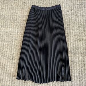 Aritzia Babaton Jude Skirt